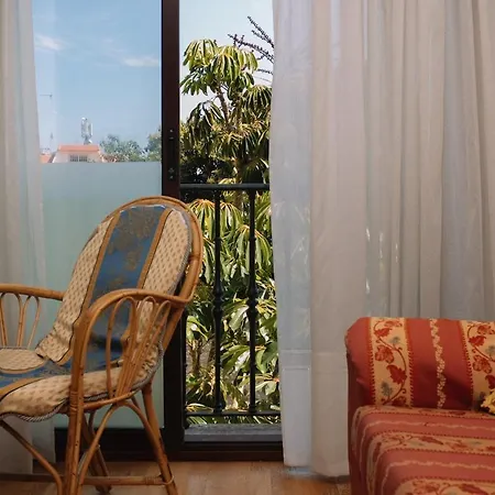 Economico Y Al Lado Del Mar By Apartment *